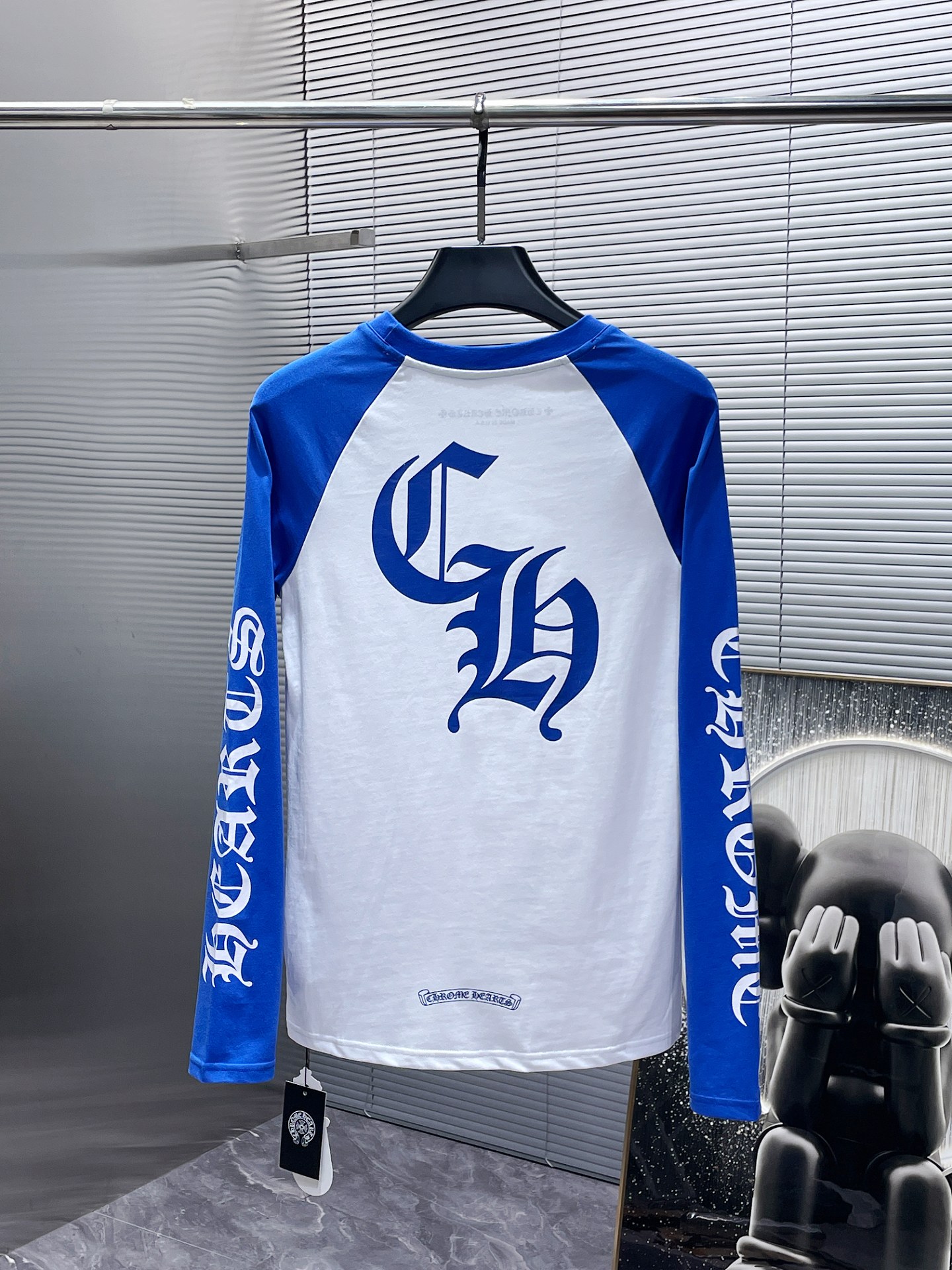 Ch*0me He**ts Ch*0me He**ts white blue baseball longsleeve
